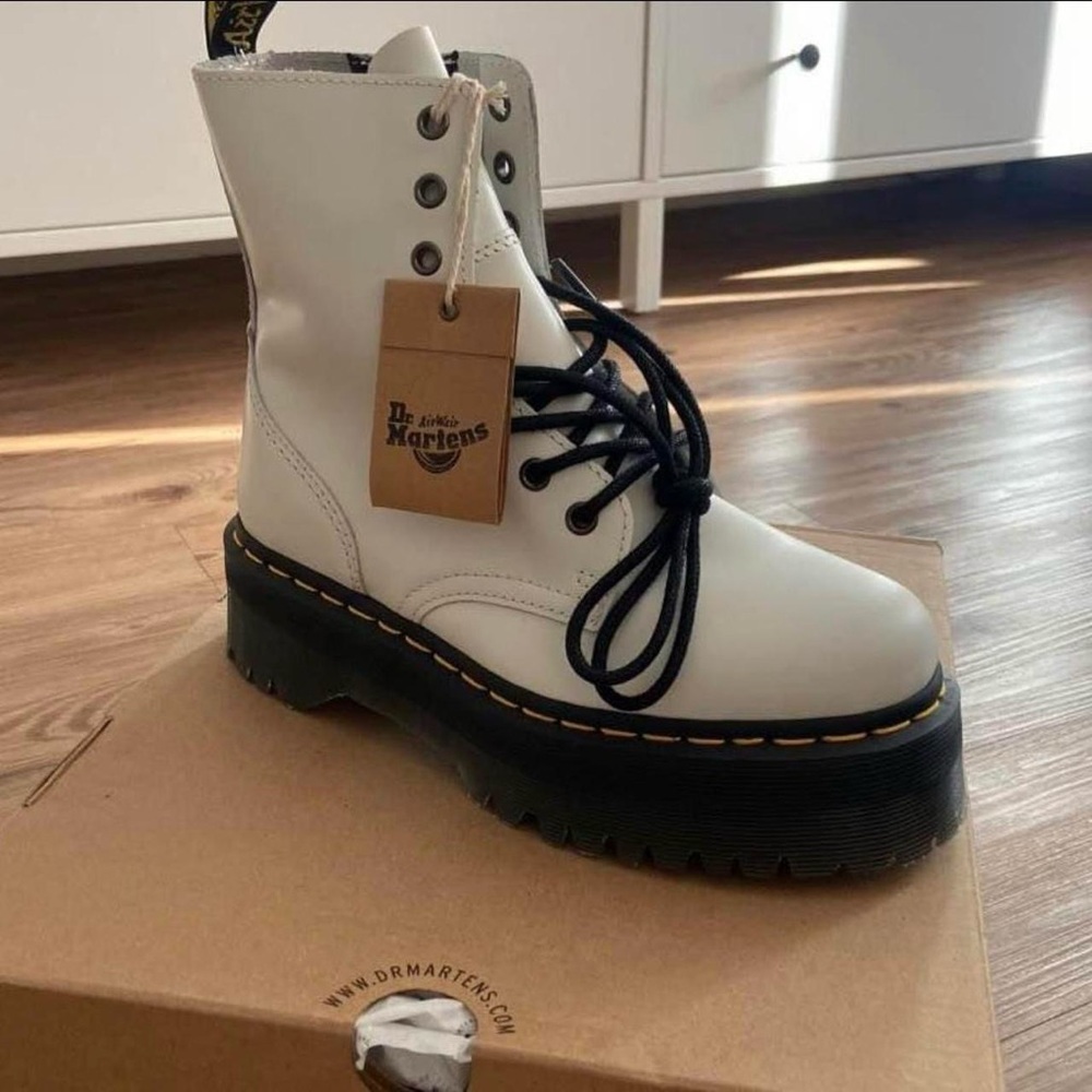 Dr. Martins Jadon platform BRAND NEW!